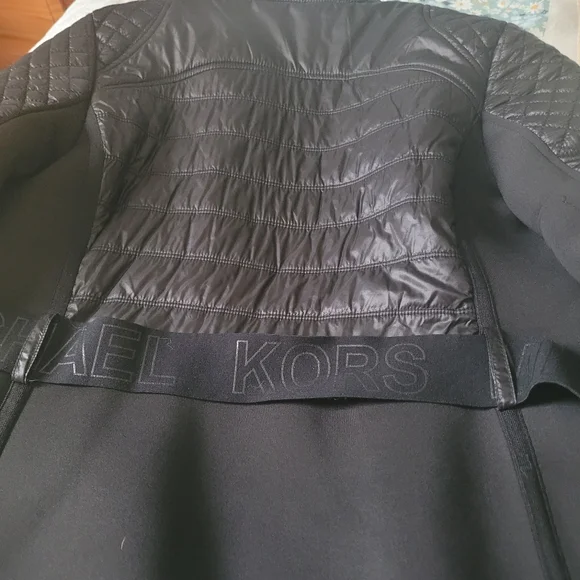Michael Kors Puffer Jacket - Picture 5 of 5